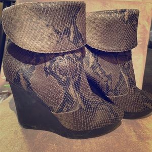 Authentic Jimmy Choo Snakeskin booties sz38.5